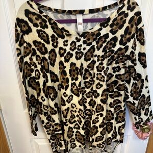 Jules and James cheetah 3/4 length shirt